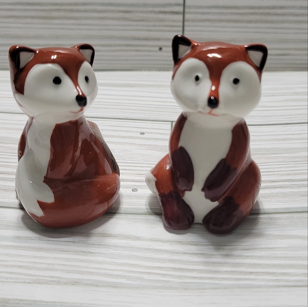 Woodland Forest Little Fox Salt and Pepper Shakers   NEW